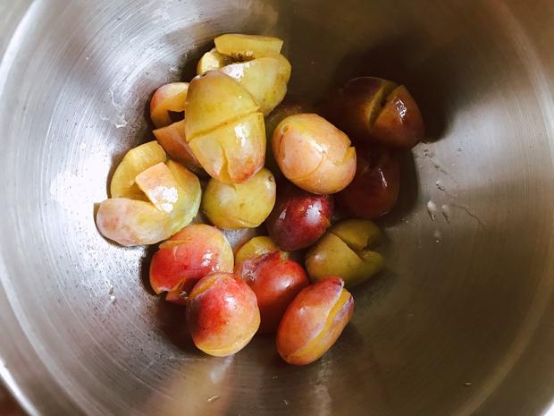 夏季清热去火：蜂蜜西梅果
