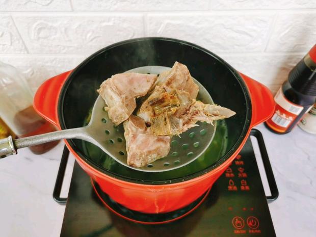 天热不想吃饭，来碗清热去火的菜干咸骨粥吧！-菜干咸骨粥的做法大全窍门
