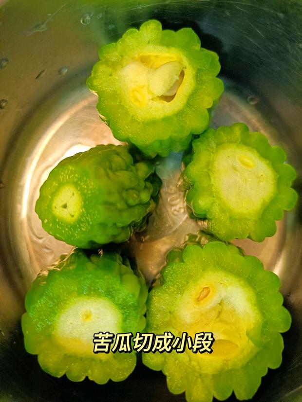夏季去火：苦瓜酿肉