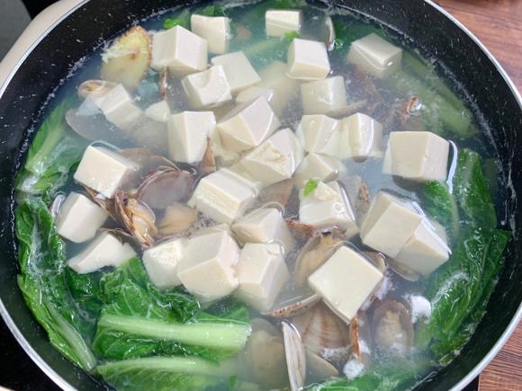 豆腐的做法-豆腐的吃法-豆腐花蛤汤