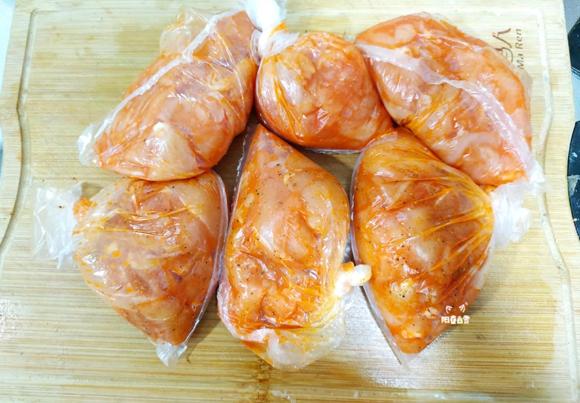 减脂减肥低脂低卡主食代餐：香煎鸡胸肉