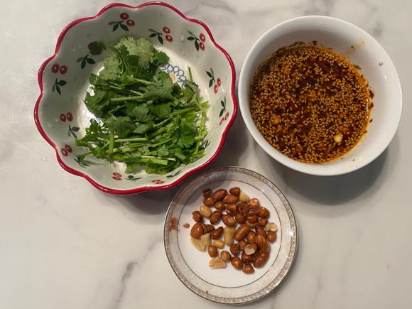 低脂减肥减脂餐：凉拌木耳腐竹