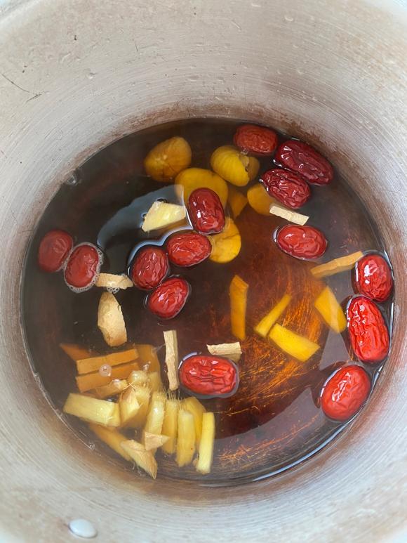 健脾养胃暖身,生姜板栗山药甜汤-健脾养胃的食疗方法 健脾养胃暖身,生姜板栗山药甜汤-健脾养胃的食疗方法