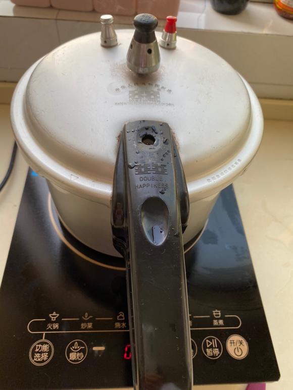 健脾养胃暖身,生姜板栗山药甜汤-健脾养胃的食疗方法 健脾养胃暖身,生姜板栗山药甜汤-健脾养胃的食疗方法