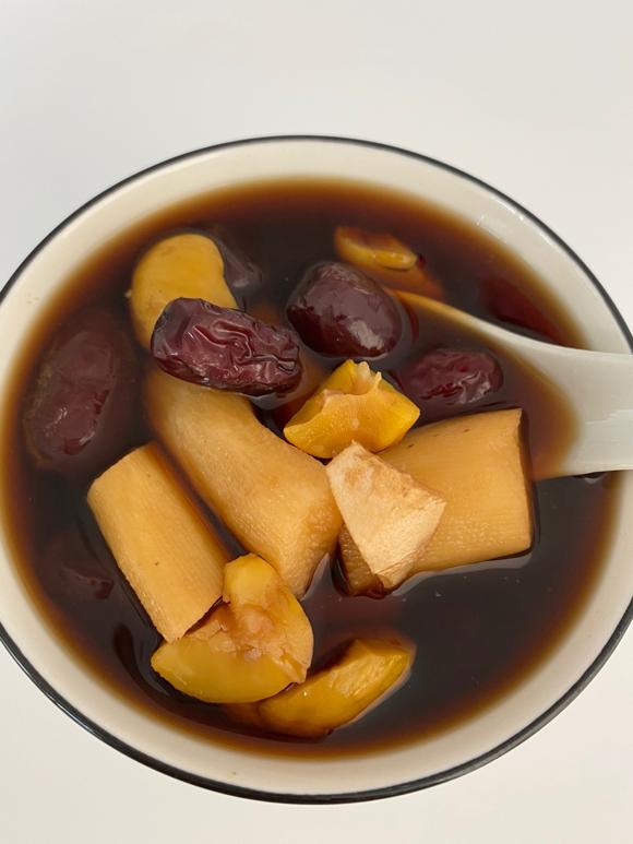 健脾养胃暖身,生姜板栗山药甜汤-健脾养胃的食疗方法 健脾养胃暖身,生姜板栗山药甜汤-健脾养胃的食疗方法
