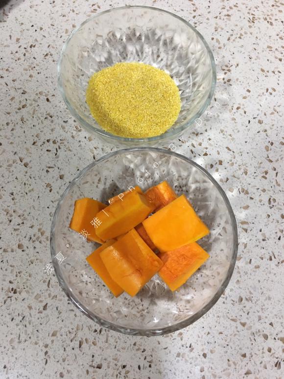 健脾养胃的食物---南瓜小米糊，南瓜小米糊的做法