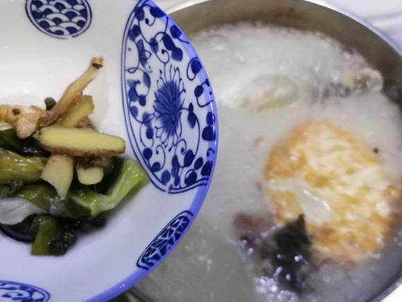 豆腐鲫鱼汤的功效和作用 豆腐鲫鱼汤的功效和作用