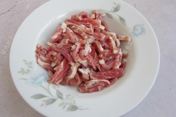 提高免疫力：干豆腐猪肉炒小辣椒