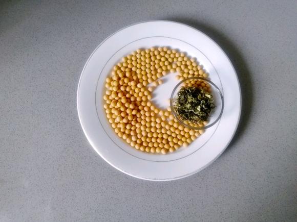 提高免疫力增强抵抗力早餐豆浆：绿茶黄豆浆