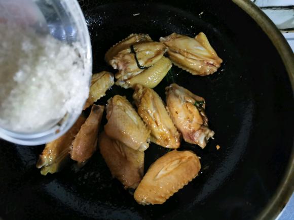 宝宝辅食零食：闷鸡翅