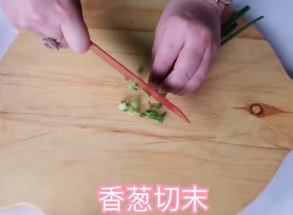 加拿大北极虾口蘑焗蛋盅,减脂餐食谱 加拿大北极虾口蘑焗蛋盅,减脂餐食谱