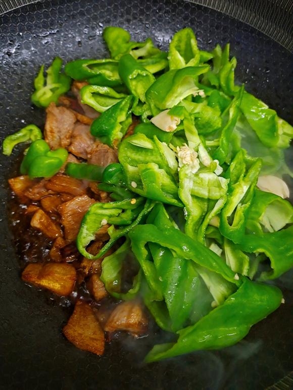 减脂低卡低脂减肥代餐：青椒肉炒河粉
