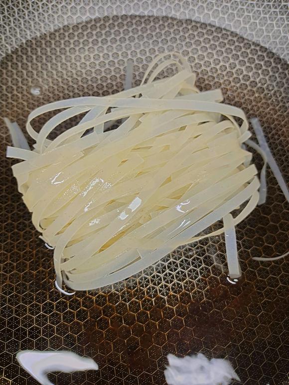 减脂低卡低脂减肥代餐：青椒肉炒河粉
