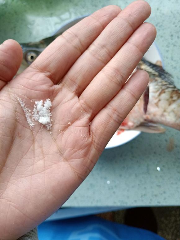 哺乳期食谱:鲫鱼蒸蛋 哺乳期食谱:鲫鱼蒸蛋