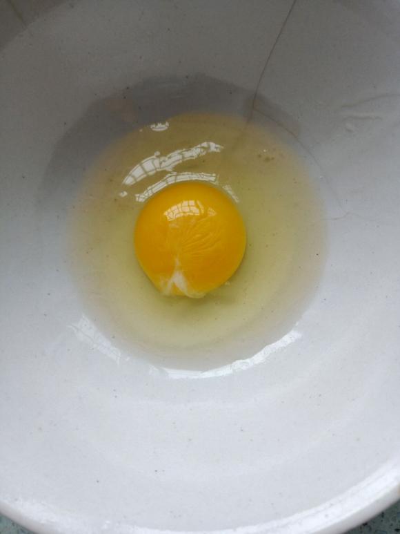 哺乳期食谱:鲫鱼蒸蛋 哺乳期食谱:鲫鱼蒸蛋