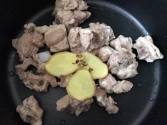 清热解毒的排骨绿豆汤的做法