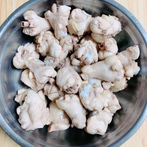 脾胃虚弱调理食谱:板栗鸡汤 脾胃虚弱调理食谱:板栗鸡汤