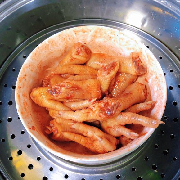 低脂养颜食谱:腐乳蒸凤爪 低脂养颜食谱:腐乳蒸凤爪