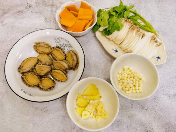 健脾养颜美食:芡实金汤鲍鱼 健脾养颜美食:芡实金汤鲍鱼