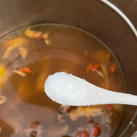 【疫情健康食谱】养颜养胃的松茸鸡汤