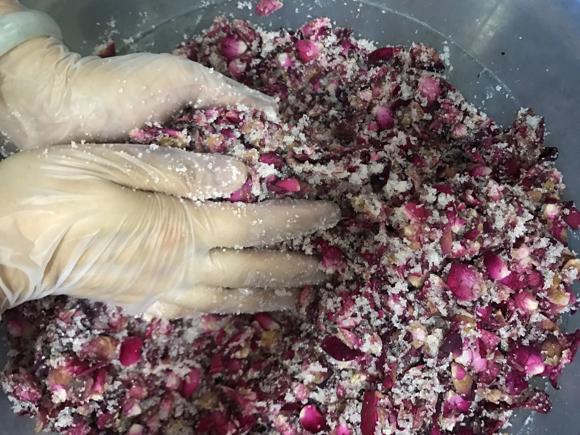 地道云南花美食-玫瑰花酱【美容养颜 】 地道云南花美食-玫瑰花酱【美容养颜 】