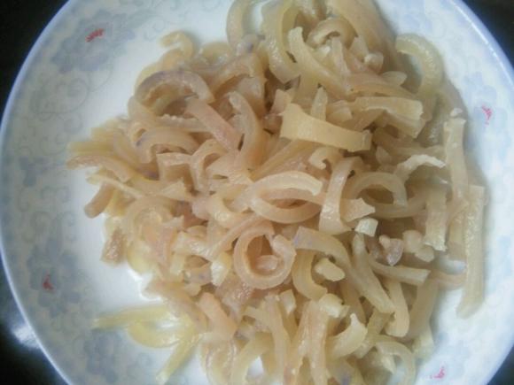 养颜美食——猪皮冻的做法 养颜美食——猪皮冻的做法