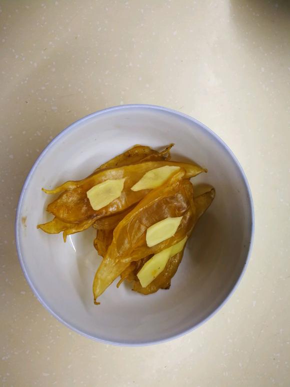 提高免疫力-羊肚菌石斛花胶炖汤（滋阴养颜）