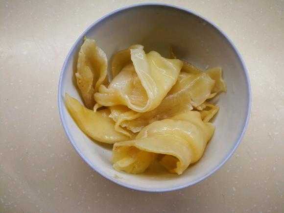 提高免疫力-羊肚菌石斛花胶炖汤（滋阴养颜）