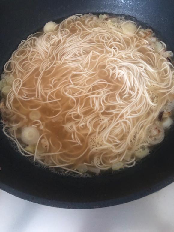 大葱鸡汤面#提高免疫力就吃它 大葱鸡汤面#提高免疫力就吃它