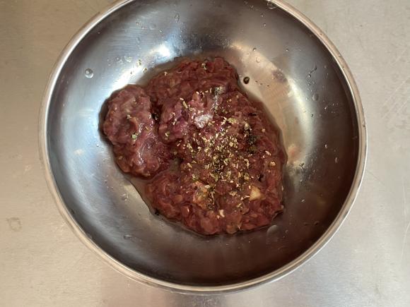 儿童提高免疫力-护眼补血：咸蛋黄鸡肝酱拌豆腐