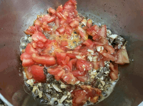 儿童提高免疫力-护眼补血：咸蛋黄鸡肝酱拌豆腐