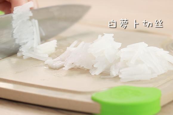 健康食谱:提高免疫力 鲜味十足又补钙 银鱼萝卜汤