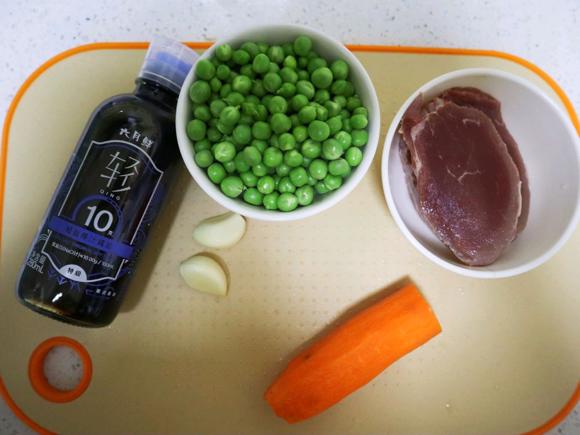 儿童补钙家常菜：豌豆炒牛肉粒