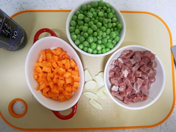 儿童补钙家常菜:豌豆炒牛肉粒 儿童补钙家常菜:豌豆炒牛肉粒