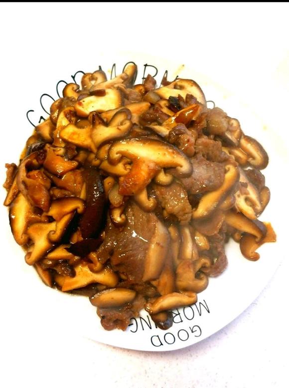 提高免疫力：炒香菇片