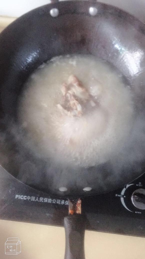 疫情第二波感染高峰期,提高免疫力必吃的的海参骨头汤 疫情第二波感染高峰期,提高免疫力必吃的的海参骨头汤