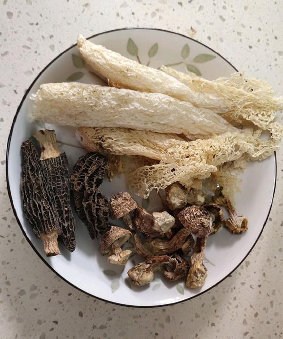 提高免疫力防新冠甲流：羊肚菌姬松茸牛肉面