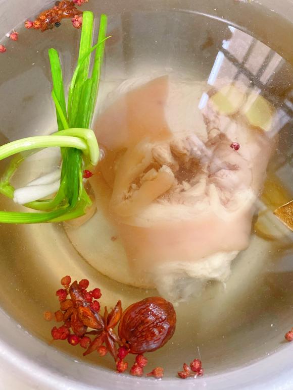 疫情感染后吃什么东西最好呢?清热润肺 增强免疫力-炖肘子 疫情感染后吃什么东西最好呢?清热润肺 增强免疫力-炖肘子