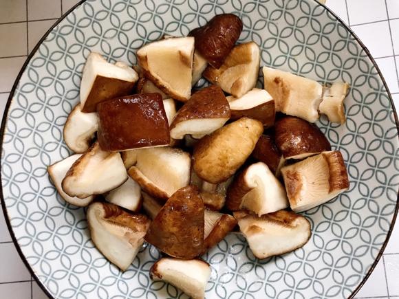 增强免疫力的蜜汁香菇【提高免疫力的食谱】