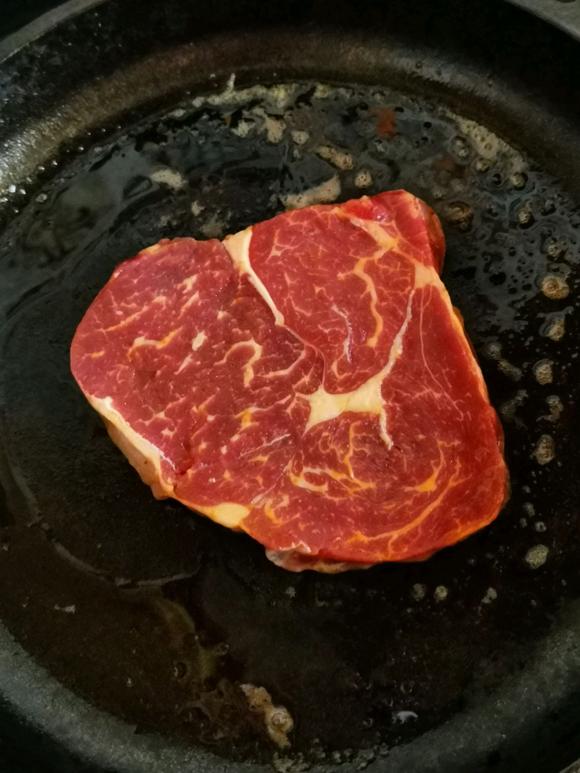 补充体力和免疫力的黑椒肉眼牛排