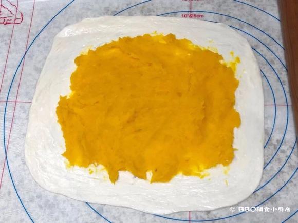 1岁以上宝宝增强免疫力小点：南瓜飞饼