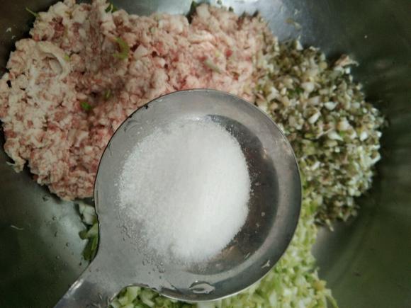 提高免疫：荞头鲜肉包的做法