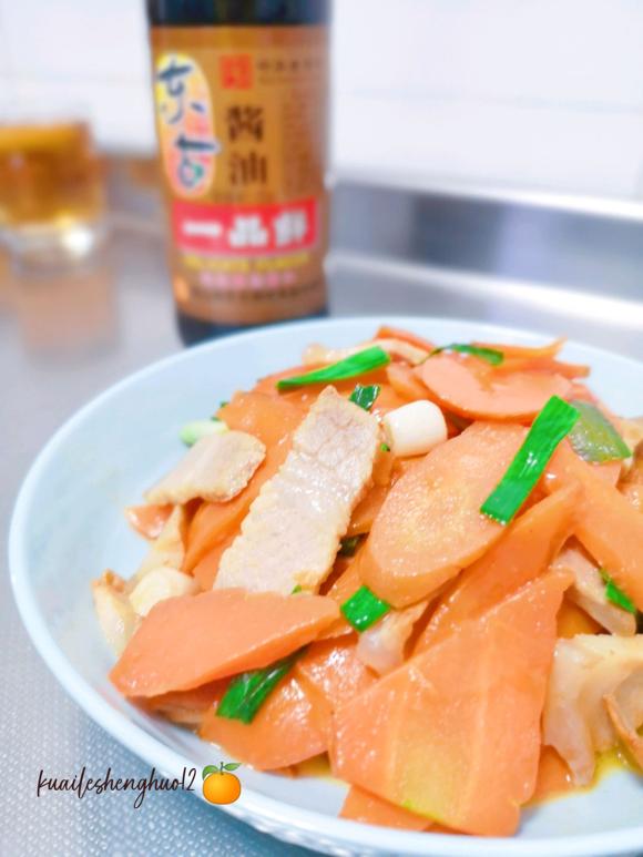 提升免疫力:五花肉炒胡萝卜片 提升免疫力:五花肉炒胡萝卜片