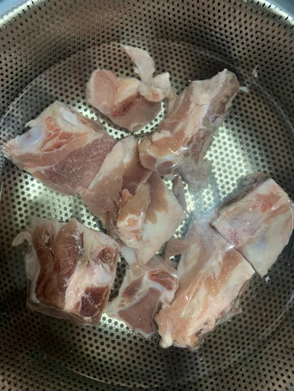 肝肾同补，增强免疫力-人参蛹虫草炖脆骨的做法