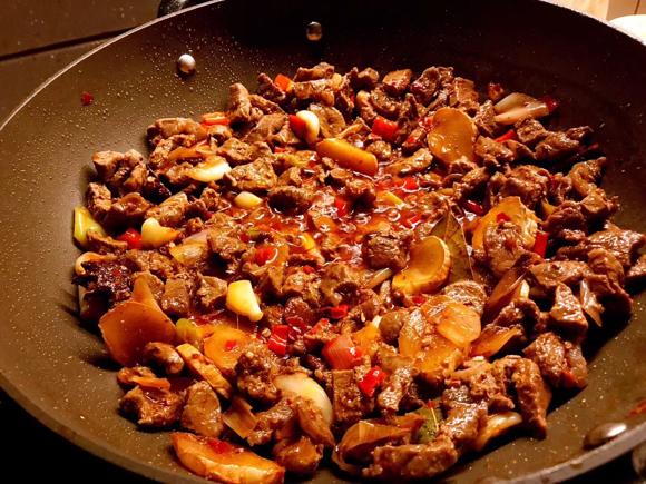 大口吃肉 增强免疫力——红烧香辣牛腱子