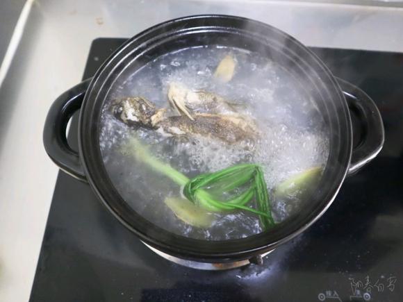 宝宝增强免疫力补钙:黄骨鱼豆腐汤 宝宝增强免疫力补钙:黄骨鱼豆腐汤