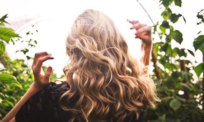 头上长红疙瘩什么原因？