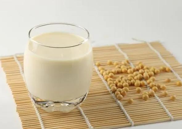 提高免疫力可以这样吃，家家都有-豆浆