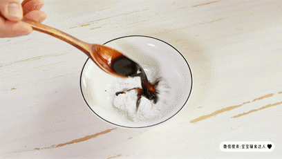 宝宝辅食点心：口蘑西葫芦炒牛肉